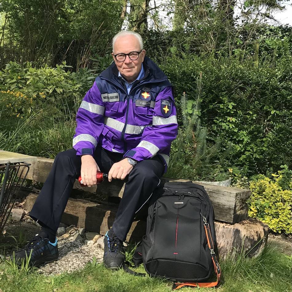 Ein Notfallseelsorger aus Krefeld erzählt: „Wir versuchen, den Menschen ein kleines Stückchen Normalität zu geben“