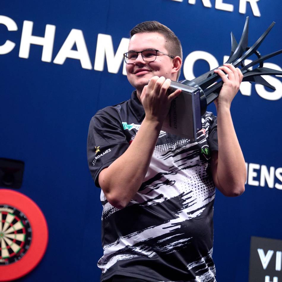 Finalsieg gegen Humphries: Van Veen krönt sich mit blutender Hand zum jüngsten Darts-Europameister