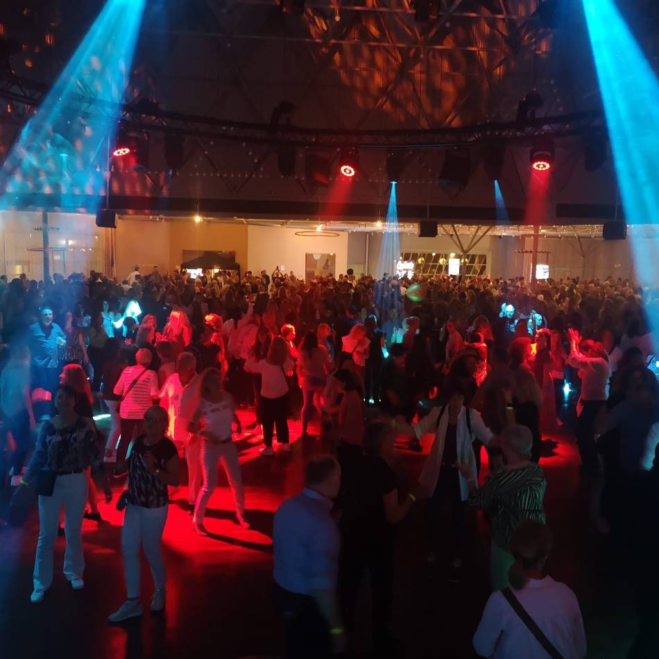 Hildener Vereine organisieren Fest in Stadthalle: „Wir laden ein zur größten Halloween-Party im Kreis“