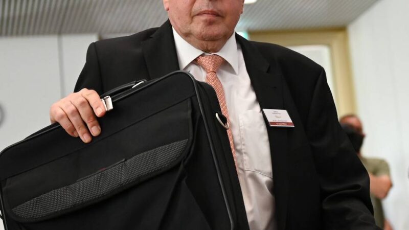 Beschwerden von Hinterbliebenen: Vier Jahre nach der Ahrtalflut – keine neuen Ermittlungen gegen Ex-Landrat