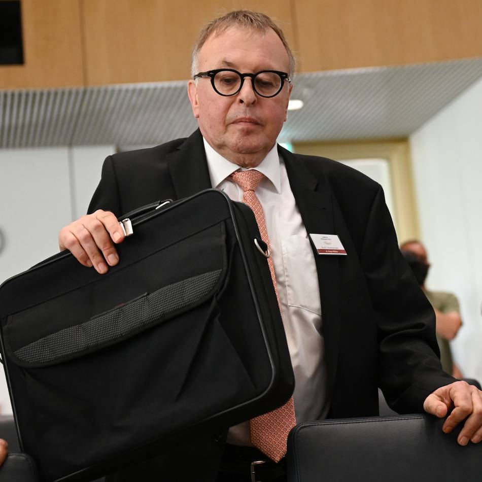 Beschwerden von Hinterbliebenen: Vier Jahre nach der Ahrtalflut – keine neuen Ermittlungen gegen Ex-Landrat