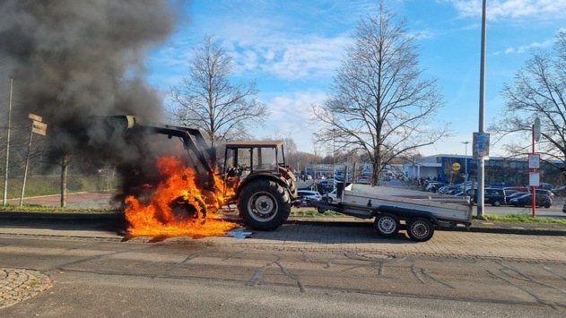 POL-OS: Bramsche: Zugmaschine während der Fahrt in Brand geraten – Fahrbahn zeitweise gesperrt