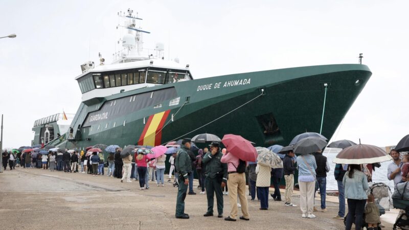 Mit diesem Superschiff will die Guardia Civil künftig illegale Migranten vor Mallorca abfangen