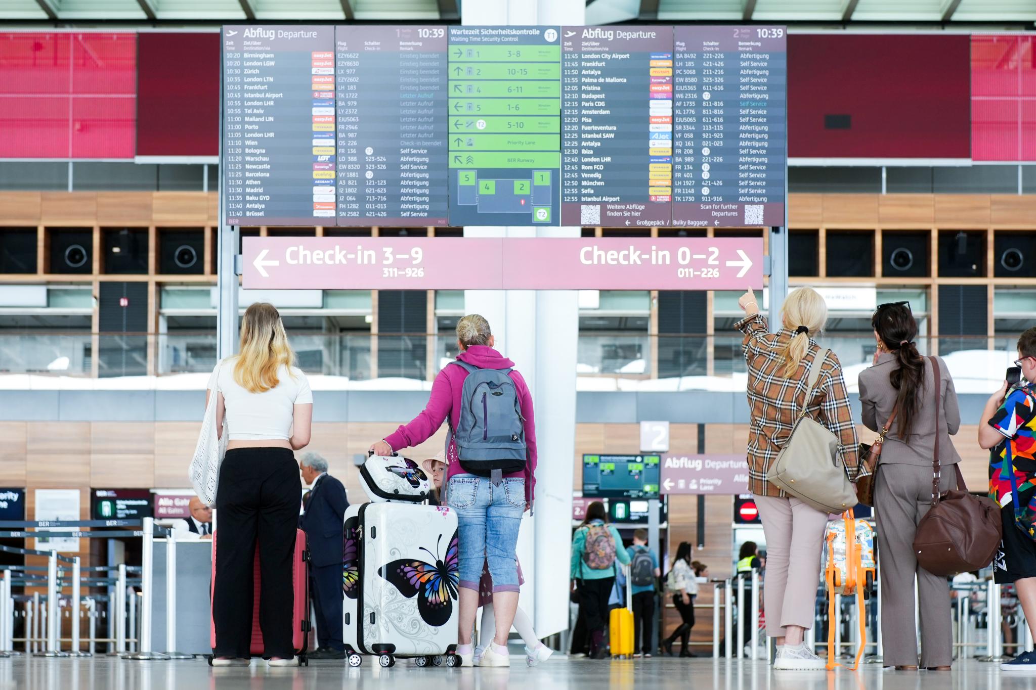 Extrem-Flugverspätung an deutschem Flughafen: Mallorca-Passagiere müssen sieben Stunden ausharren