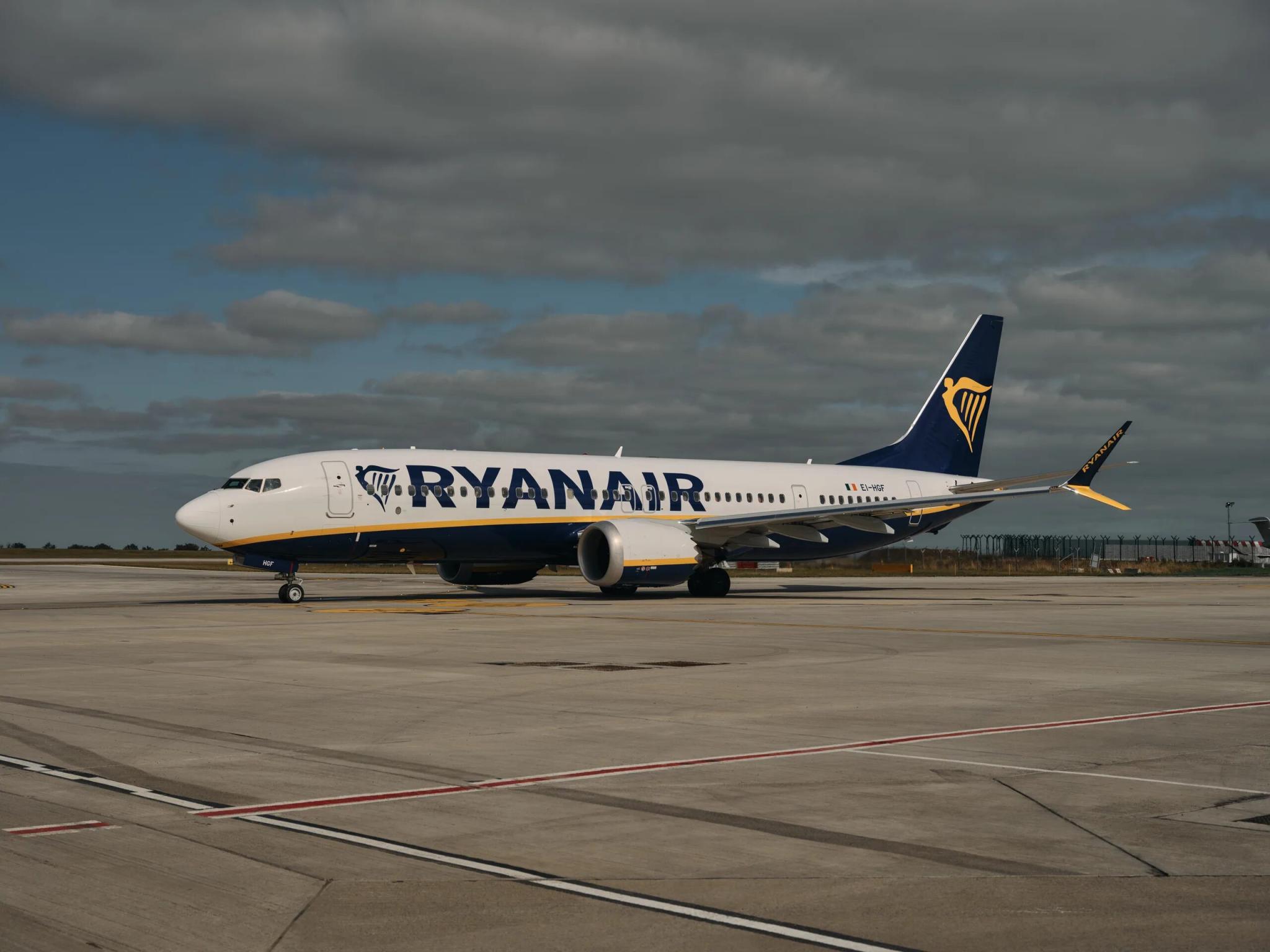 Laserattacke am Mallorca-Flughafen: Pilot eines Ryanair-Fliegers aus Deutschland bei Landung geblendet