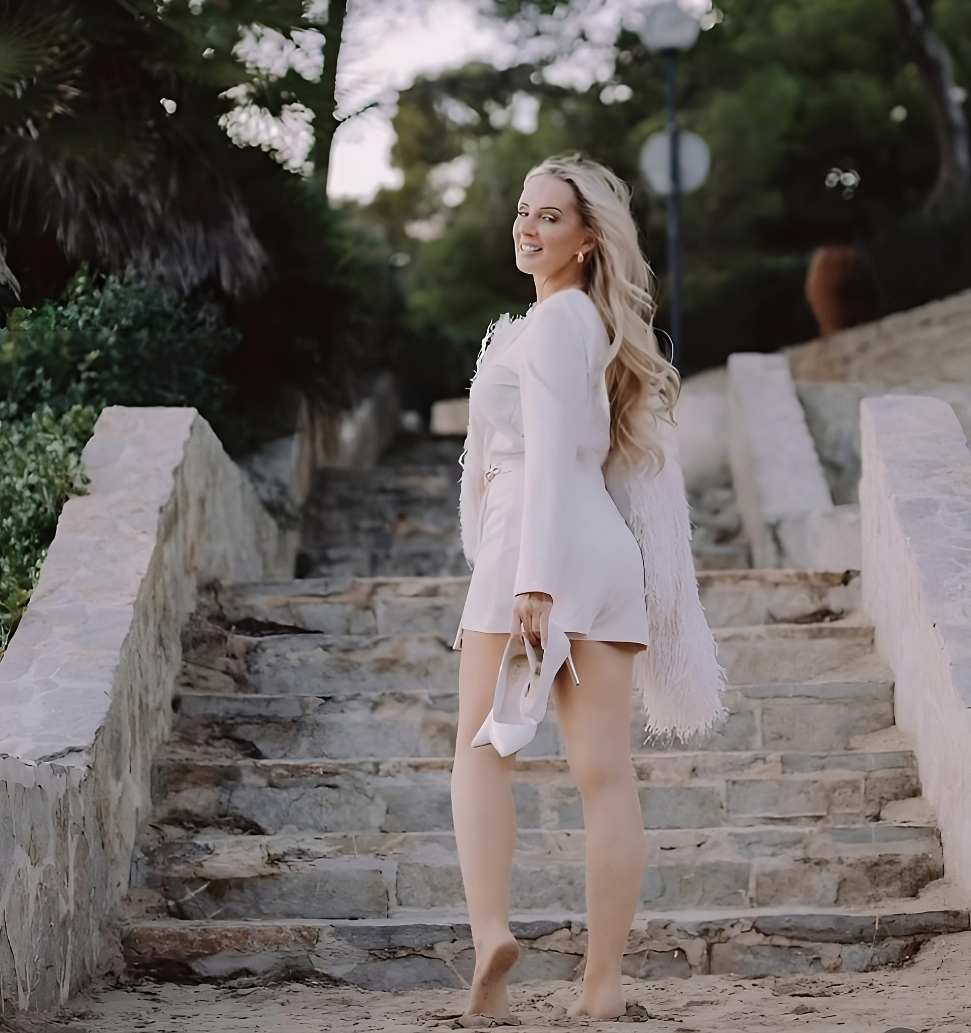 Peggy Jerofke strahlt im Liebesglück auf Mallorca: „Goodbye-Deutschland“-Star verrät Hochzeitsgeheimnis