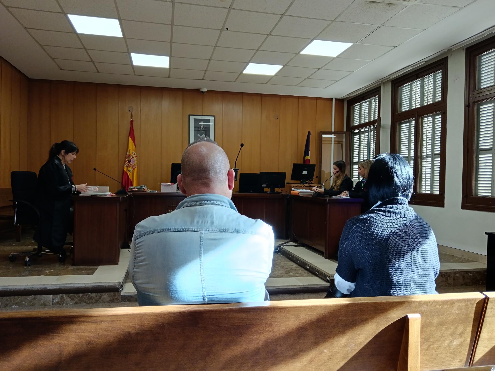 Nachbarn klammheimlich gefilmt? Paar auf Mallorca droht Haftstrafe