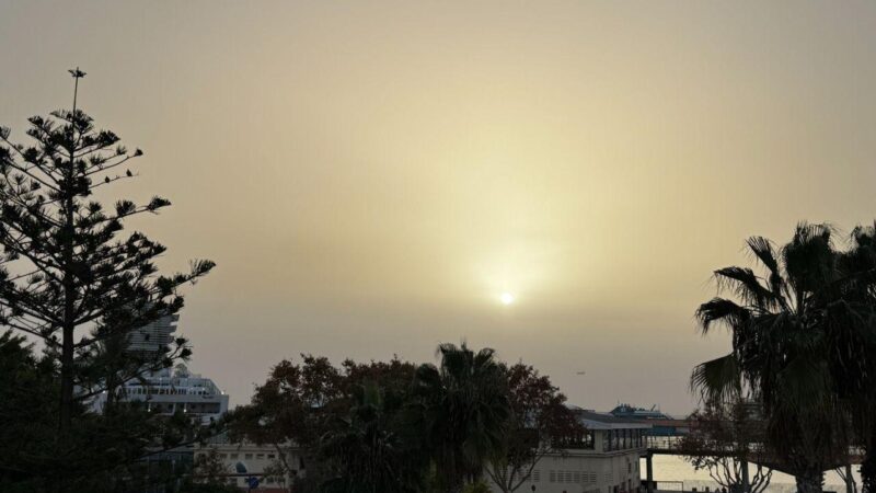 Jetzt kommt der Schlammregen: Saharastaub verdeckt sonnigen Mallorca-Himmel