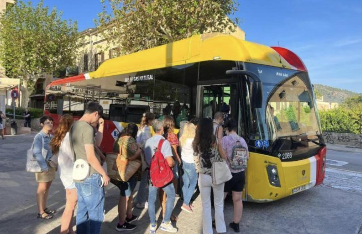 Bus- und Bahnfahren bleibt auf Mallorca auch im kommenden Jahr kostenlos
