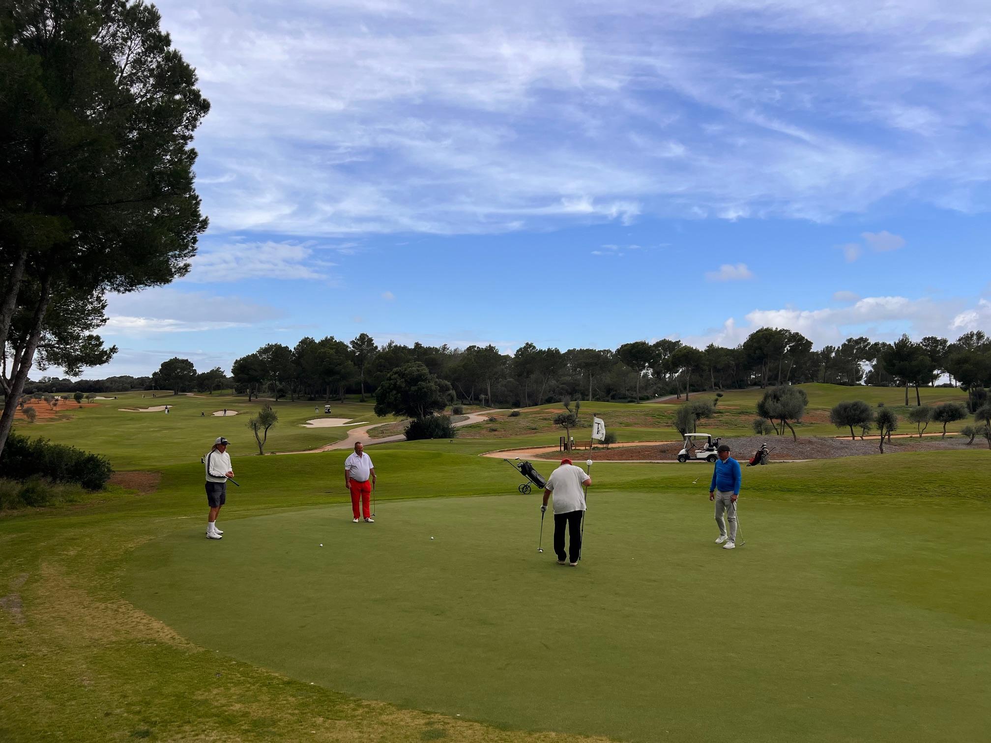 MM-Golftrophy powered by Minkner & Bonitz bei herrlichem Wetter in T-Golf Puntiró