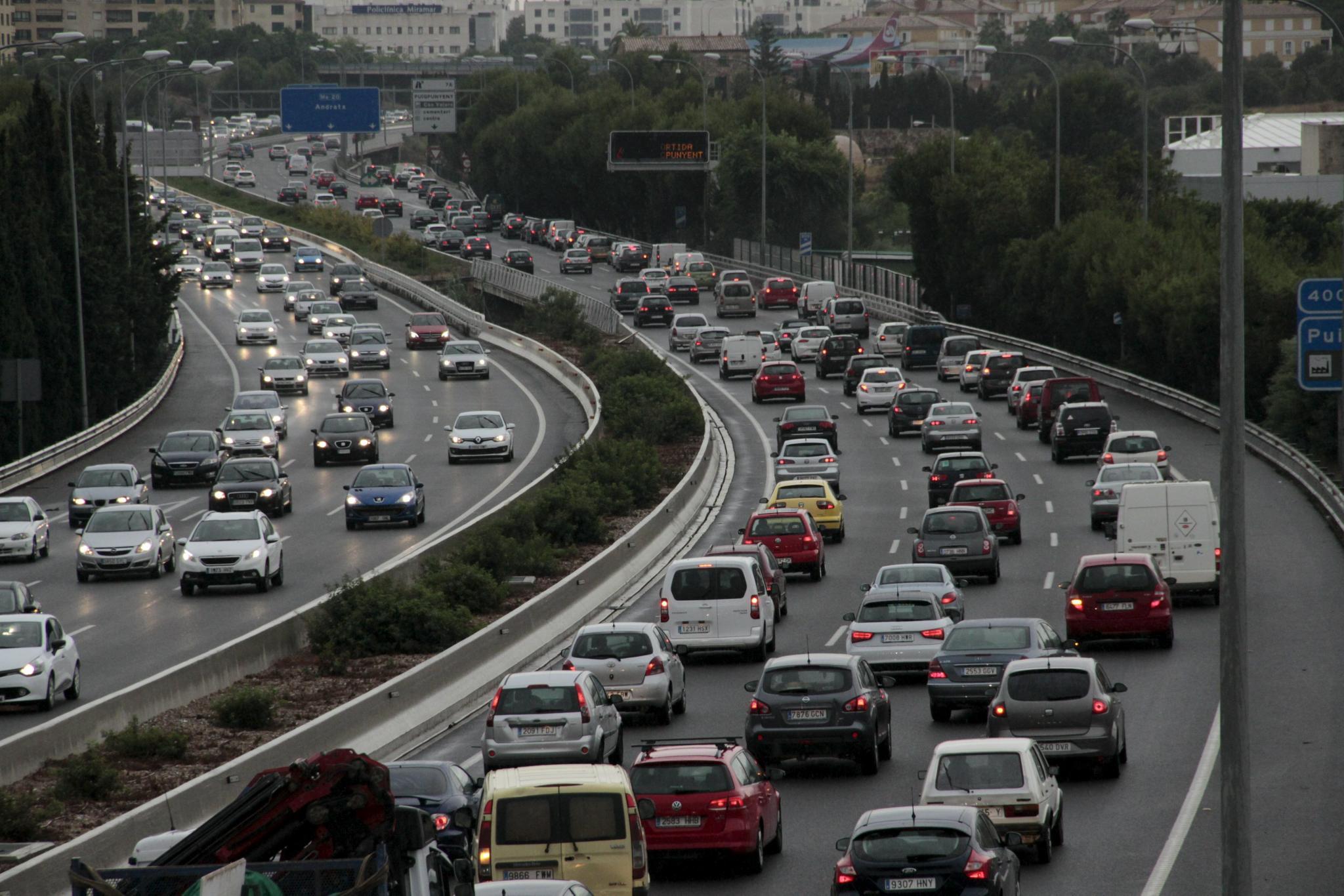 Verkehrsbehörde warnt: Dieses beliebte Fahrmanöver auf Mallorca kann Sie 500 Euro kosten