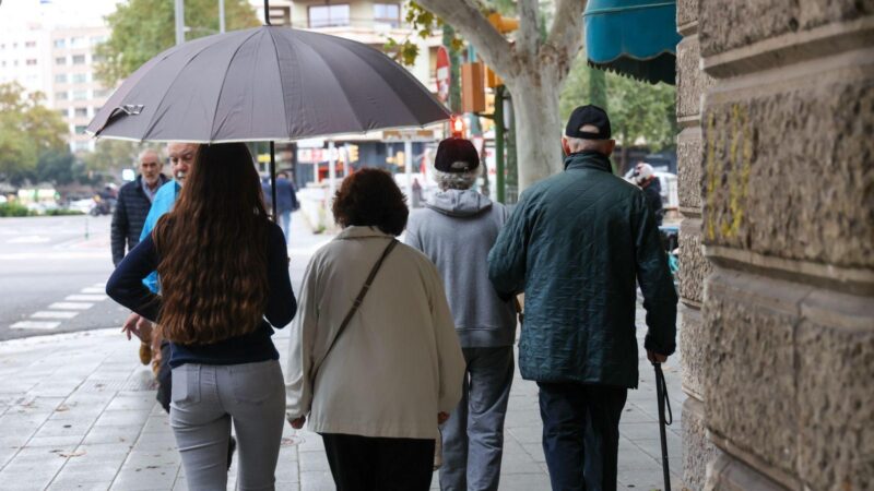 Verdunkelter Mittag, Blitz und Donner: Tiefdruckgebiet mit viel Regen trifft auf Mallorca