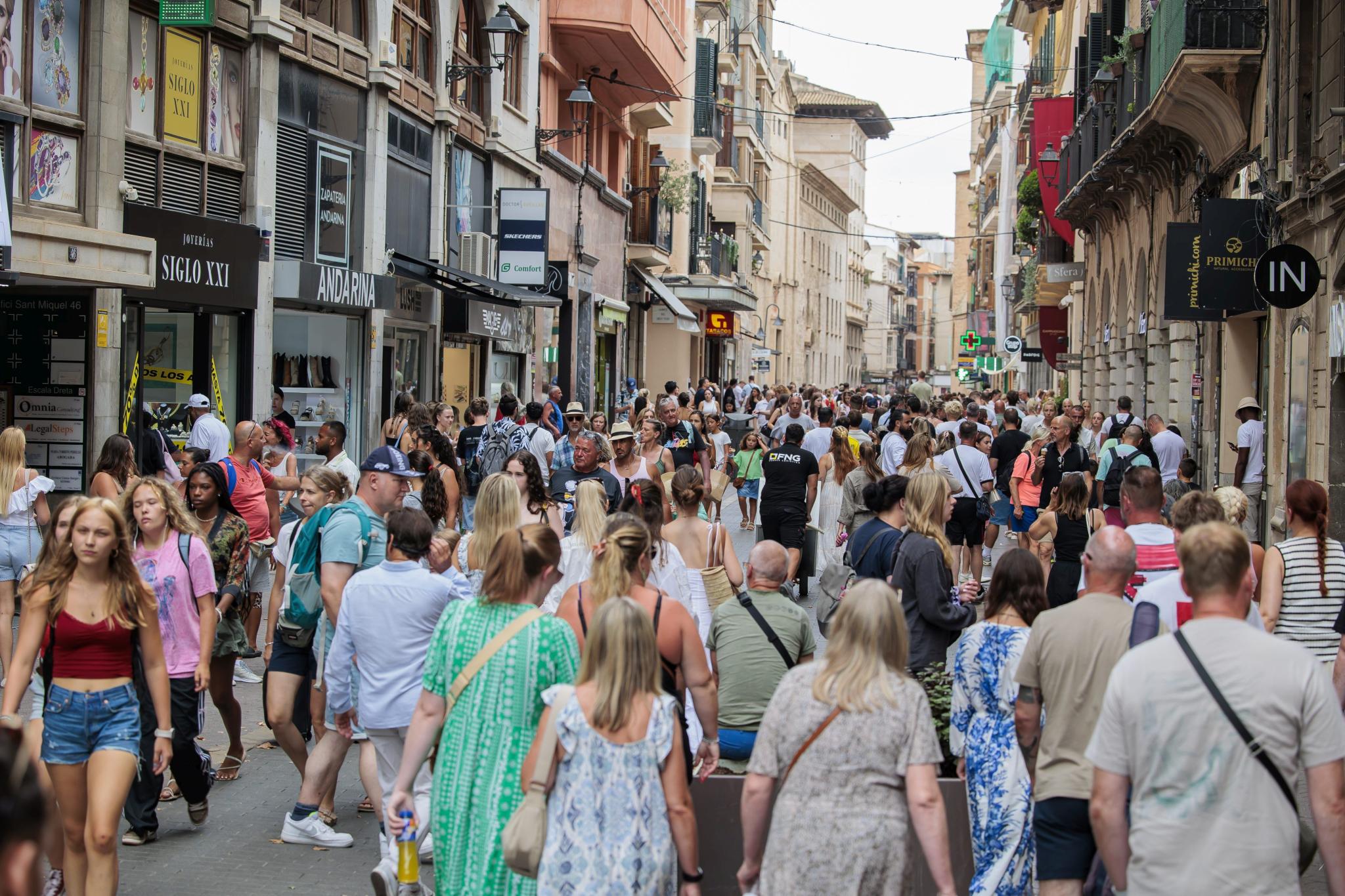 Trotz Massifizierung: Tourismus-Verantwortliche wollen nächstes Jahr viele Kanadier und Araber nach Mallorca locken