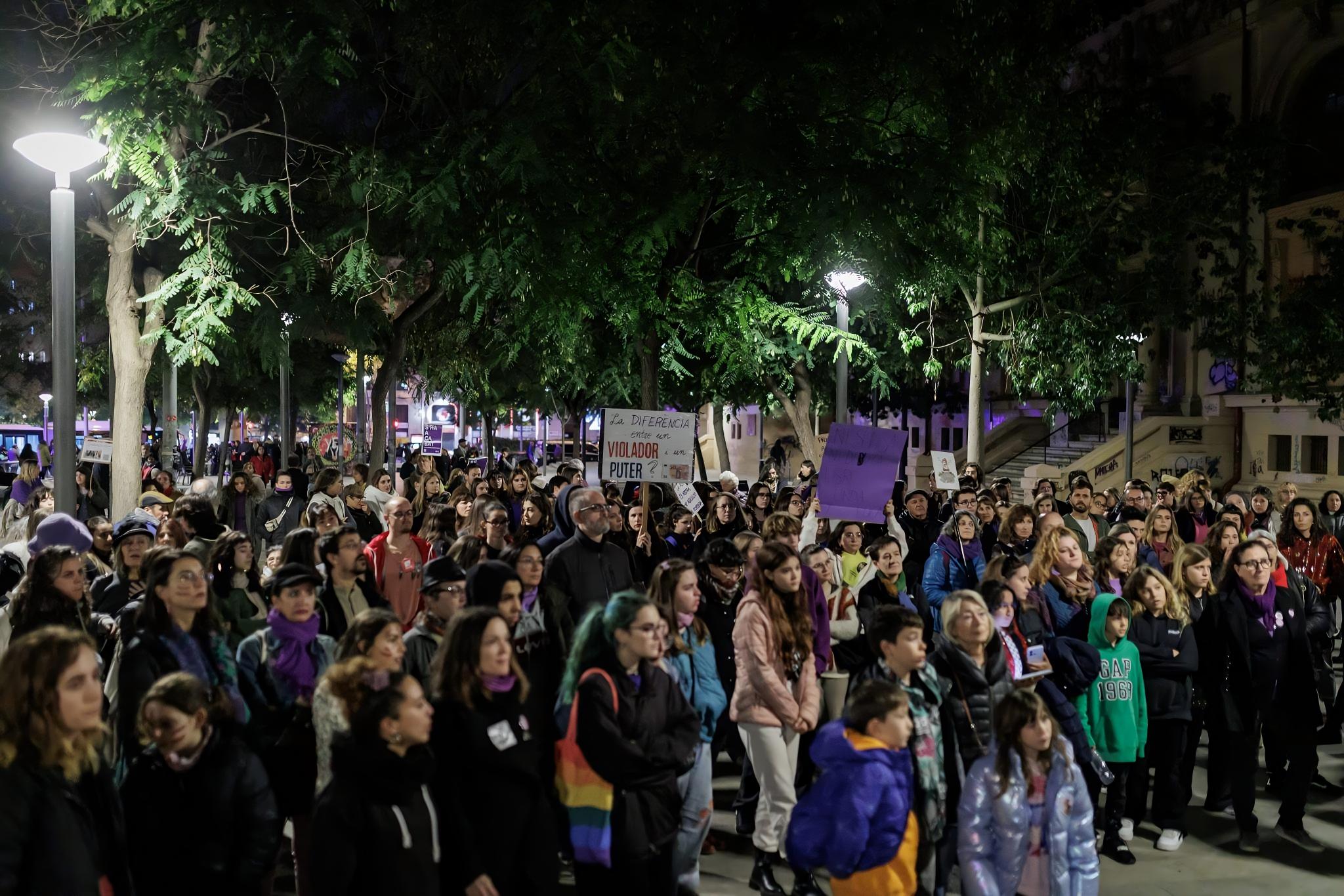 21 Anzeigen pro Tag: Gewalt gegen Frauen bleibt Alltag auf Mallorca