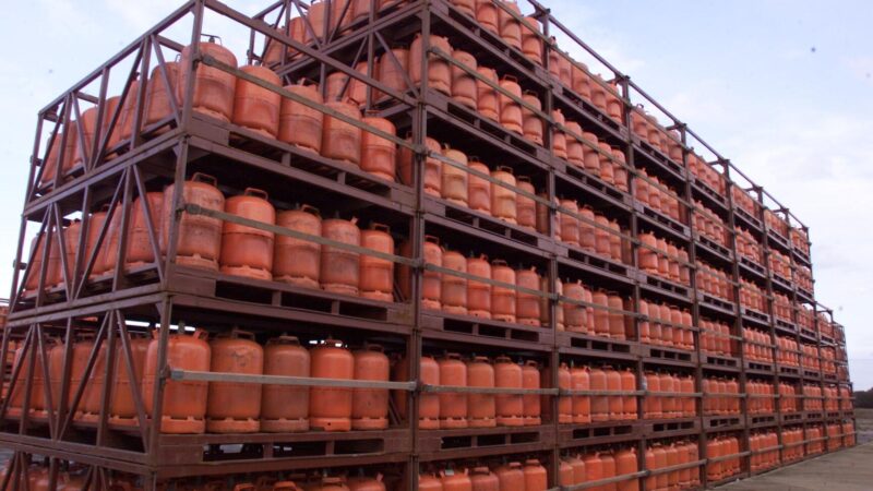 Auf Mallorca kochen und heizen: Legendäre Gasflaschen werden erneut günstiger