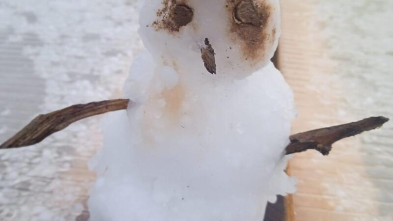 Kältepeitsche aus dem Norden: Erster Schneemann auf Mallorca bereits errichtet