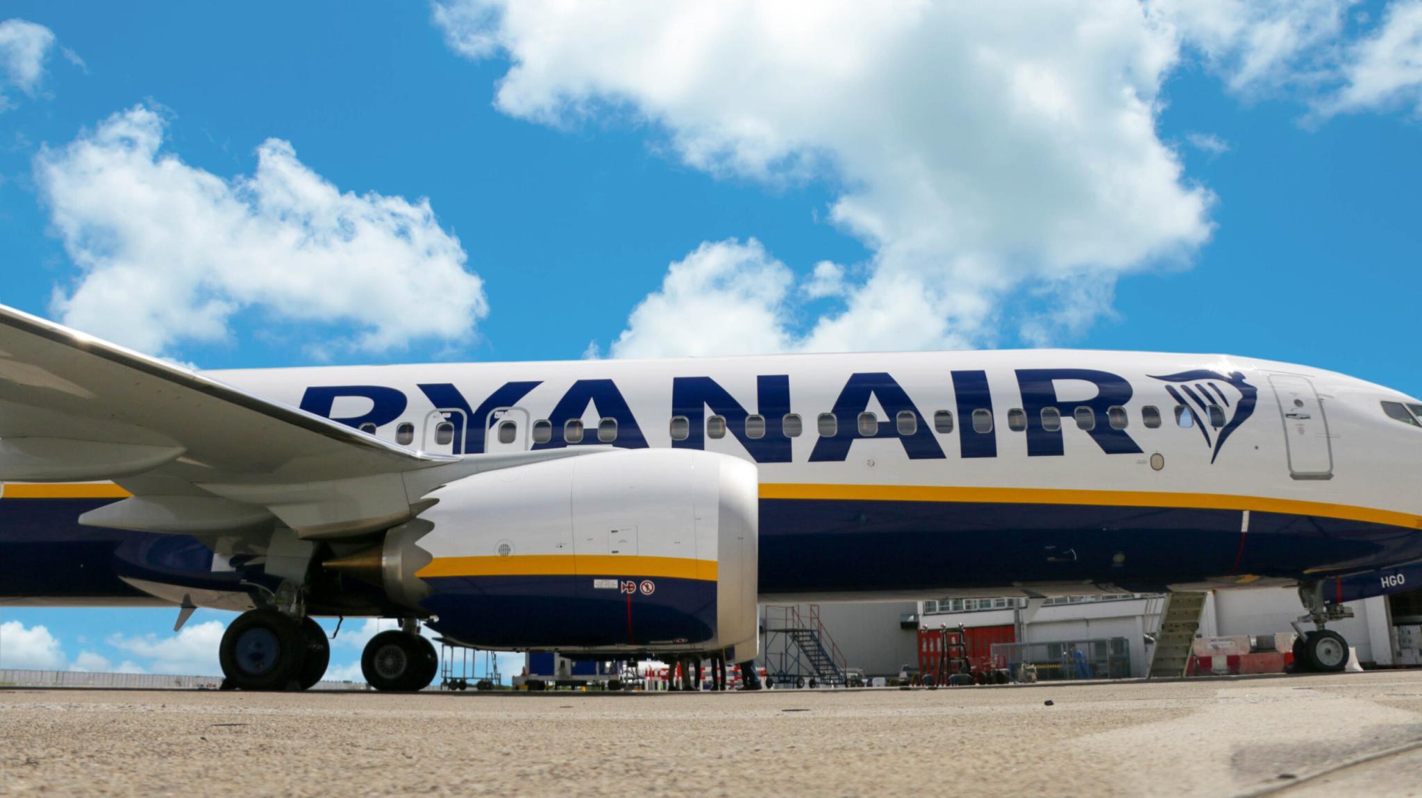 Schlimmer Zwischenfall in Ryanair-Flieger: Kampfsportlerin verprügelt zwei Beamte der Guardia Civil