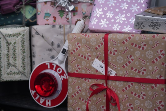 HZA-SW: Weihnachten und Black Friday – Das Hauptzollamt Schweinfurt gibt Hinweise zu Bestellungen und Geschenken aus dem Ausland
