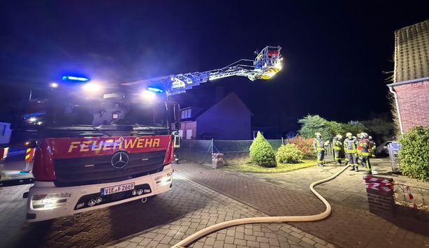 FFW Schwalmtal: Kellerbrand führt zu nächtlichem Einsatz der Feuerwehr