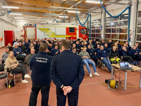 FW-OLL: Gemeindefeuerwehr Großenkneten informiert über Aufbau des Katastrophen- und Zivilschutz