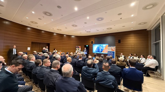 Feuerwehr MTK: Hattersheimer Kampagne „Bist Du bereit für den Notfall?“ erhält den Hessischen Feuerwehrpreis 2025