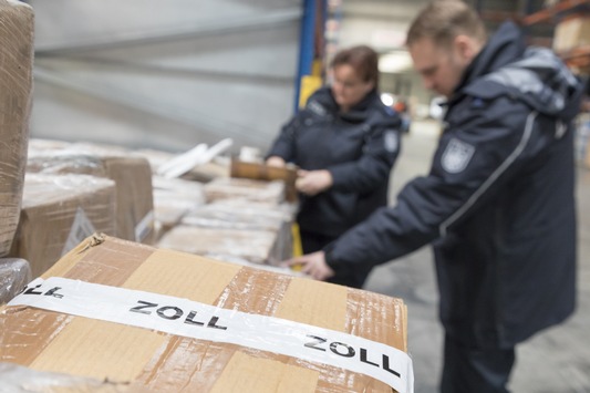 HZA-GI: Weihnachten und Black Friday – So vermeiden sie Ärger beim Bestellen im Ausland mit dem Zoll