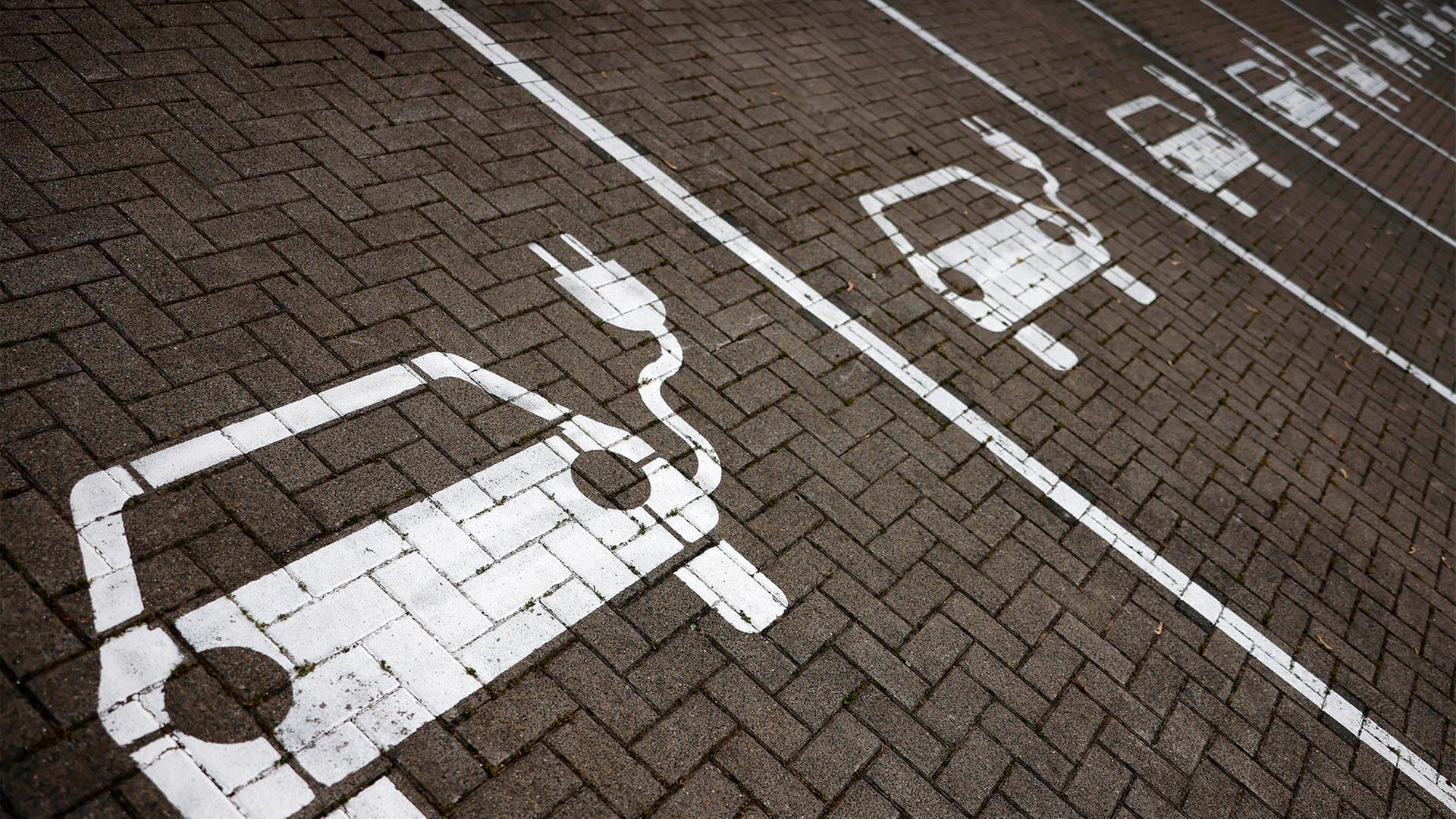 E-Autos laden soll so einfach werden wie Tankvorgang