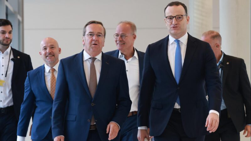 Kompromiss zu Wehrdienst: Musterung verpflichtend, Wehrpflicht bei Bedarf