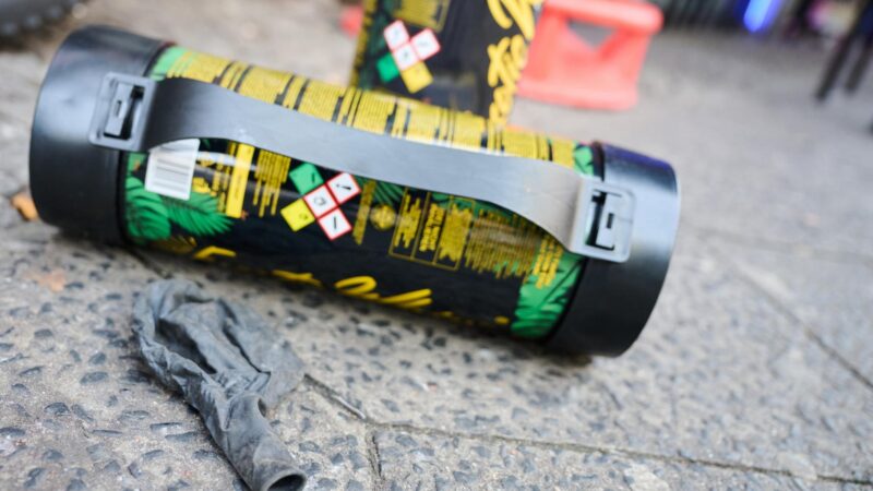 Bundestag beschließt Verbot von Lachgas für Minderjährige