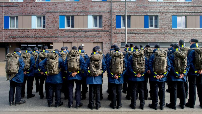 Weitere Forderung nach umfassender Musterung für junge Männer