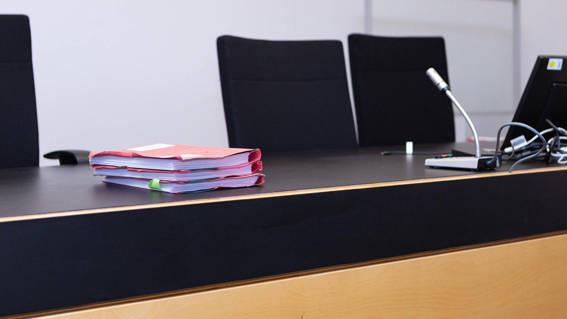 „Hammerbande“ um Lina E.: Prozess gegen mutmaßliche Linksextremisten startet