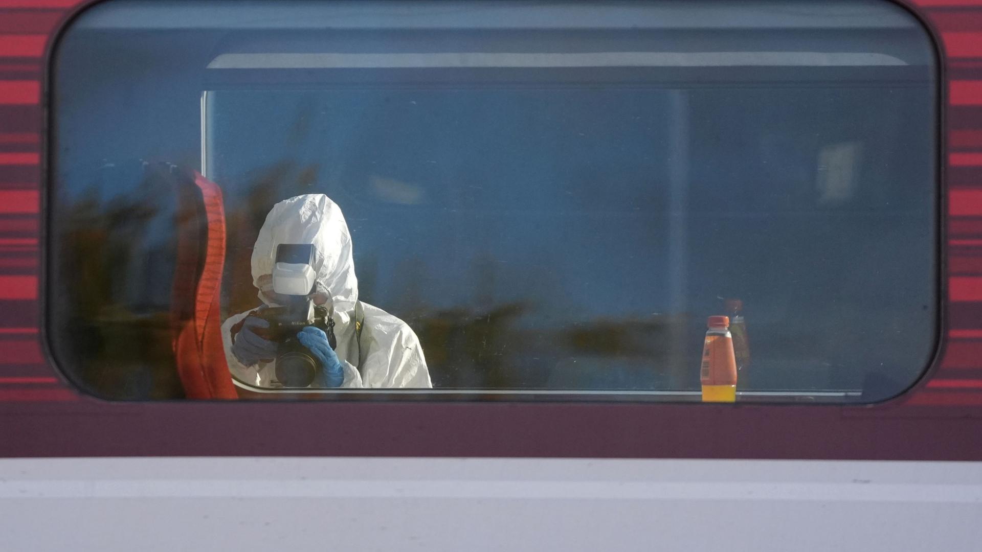 Nur noch ein Tatverdächtiger nach Messerattacke in Zug in England