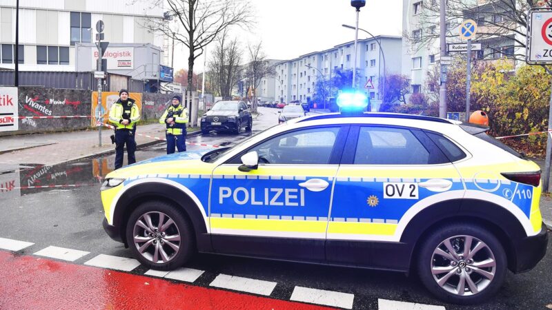 Klinik in Berlin-Neukölln durch Explosion beschädigt – Brand vor Charité