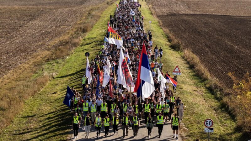 Serbien: Kundgebung zum Jahrestag des Dacheinsturzes in Novi Sad