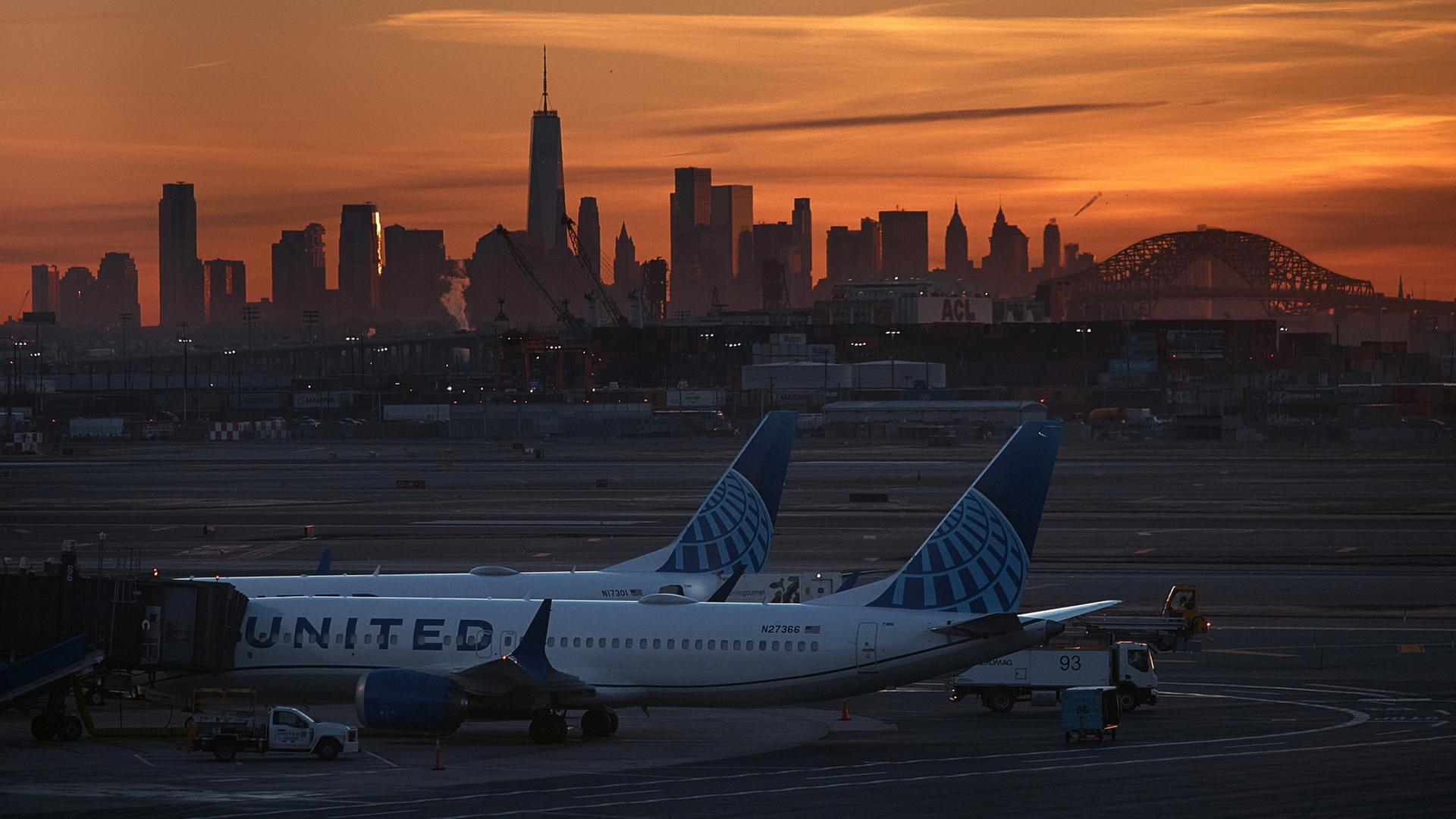 Haushaltssperre in den USA führt zu Hunderten Flugausfällen