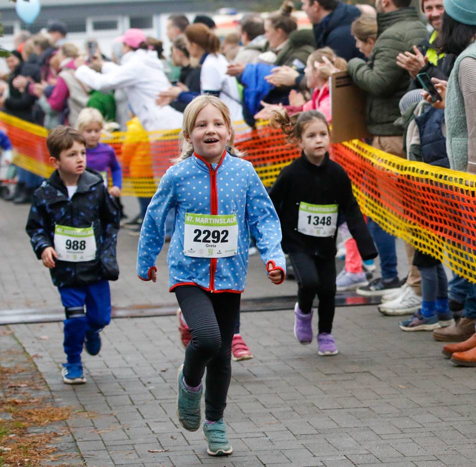 47. Martinslauf des SFD: Der älteste Teilnehmer erhält am Unterbacher See den größten Applaus
