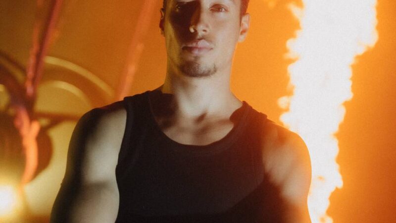 „Ninja Warrior“ und „Let’s dance“- Gewinner dabei: Härter die Glocken nie klingen – Flic Flac Xmas-Show in Duisburg