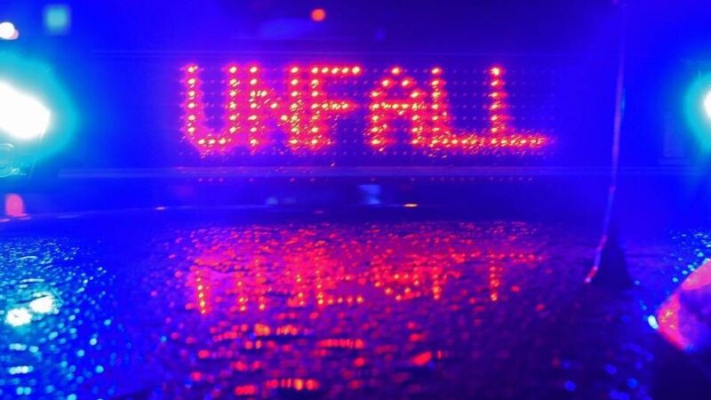 Kurz hinter Autobahnkreuz Hilden: Schwerer Unfall auf A3 sorgt für langen Stau