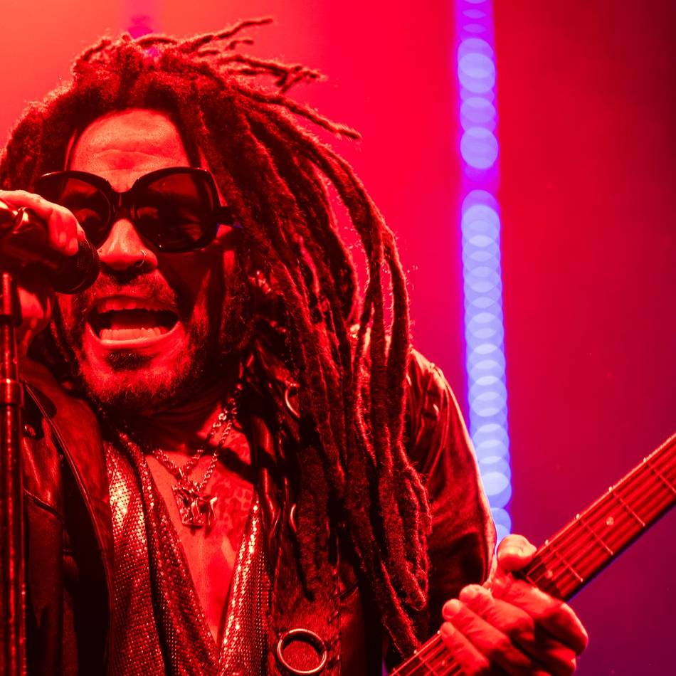 Konzert in Australien: „Verdammt Baby!“ – Frau reißt Lenny Kravitz Dreadlocks aus der Kopfhaut