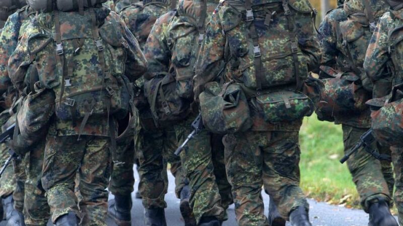 Gesetz soll auf Zielgerade gehen: Wie Union und SPD die Knoten beim Wehrdienst lösen wollen