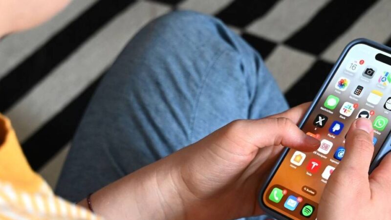 Auswirkungen auf mentale Gesundheit: Debatte um Mindestalter für soziale Netzwerke nimmt an Fahrt auf