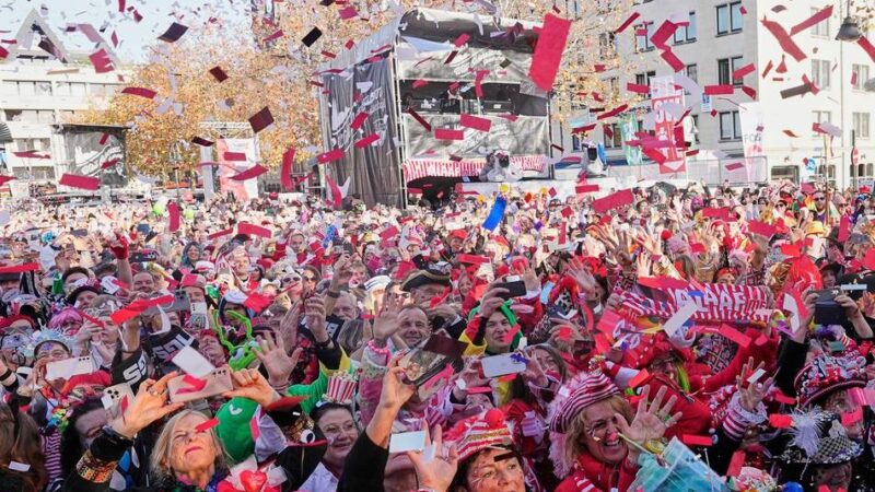 Sessionsauftakt in der Domstadt: Köln tanzt im Sonnenschein in den Karneval