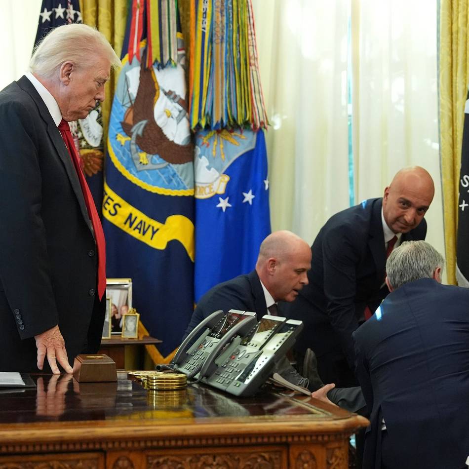 Trump-Pressekonferenz: Unternehmensvertreter kollabiert im Oval Office