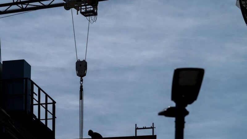 „Union und SPD sabotieren den Aufschwung“: Bremst das Tariftreuegesetz den Bau-Turbo aus?