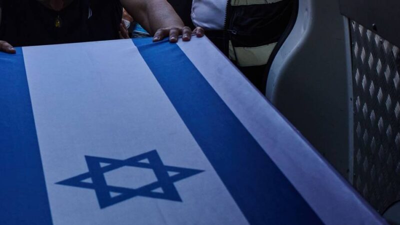 Nahostkonflikt: Weitere tote Geisel nach zwei Jahren als Kibbuz-Bewohner identifiziert