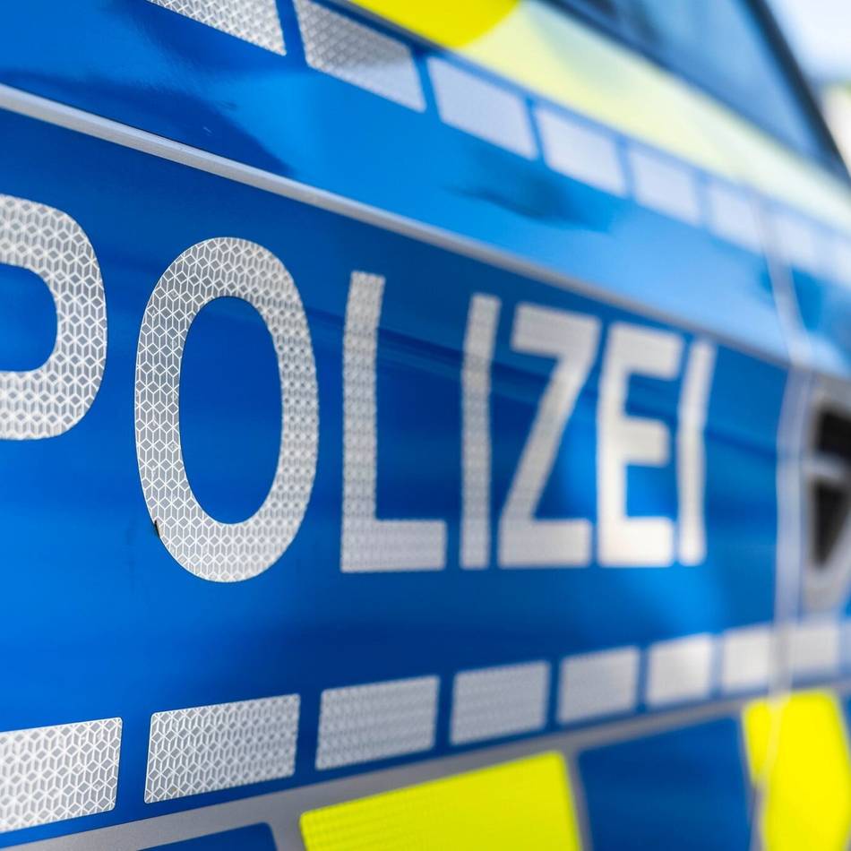 Einsatz in Düsseldorf-Friedrichstadt: Polizei mit Großaufgebot an der Corneliusstraße