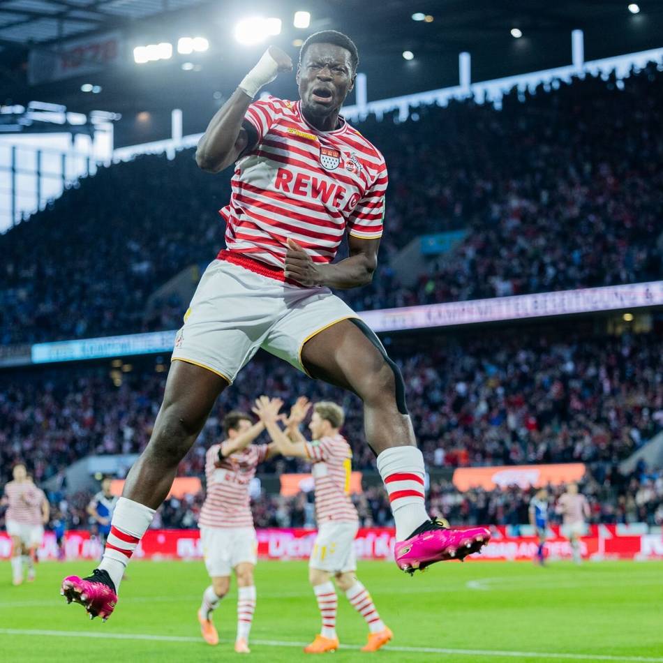 Traumtor, Doppel-Platzverweis, VAR-Verwirrung: Köln gewinnt turbulentes Aufsteigerduell gegen den HSV