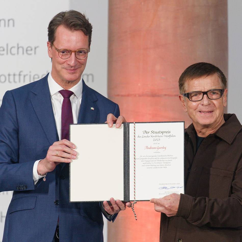 Feierliche Ehrung im Ständehaus: „Fotografie ist Ihre Berufung“ – Staatspreis NRW für Andreas Gursky