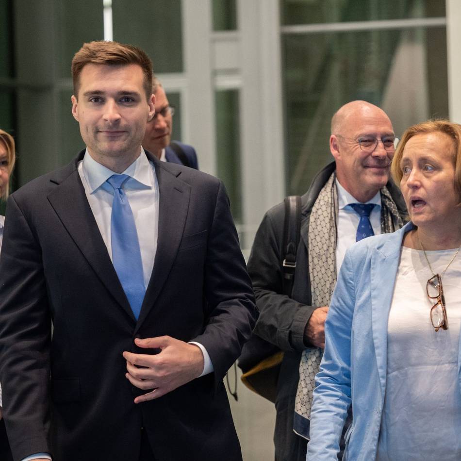 Donald Trumps Influencer Alex Bruesewitz: Der Glaubenskrieger aus der „Mannosphäre“ und die AfD