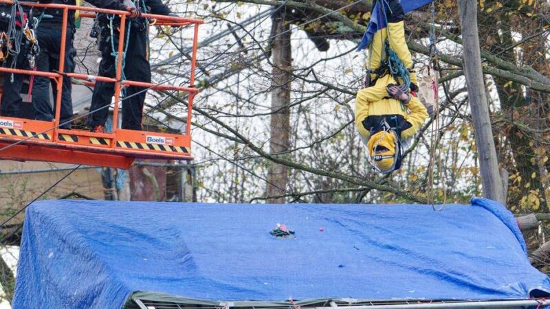 Räumung am Tagebau Hambach: Ein letztes Aufbäumen im Sündenwäldchen